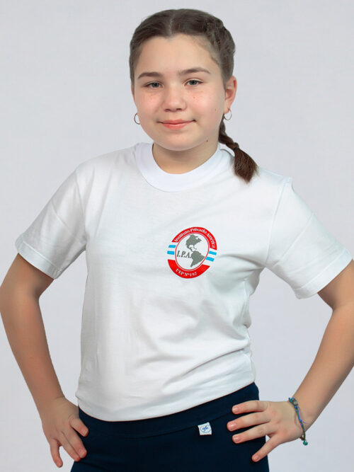 Remera Instituto América Manga Corta con Estampa Institucional