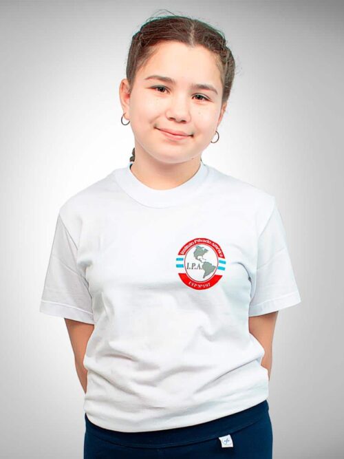 Remera Instituto América Manga Corta con Estampa Institucional