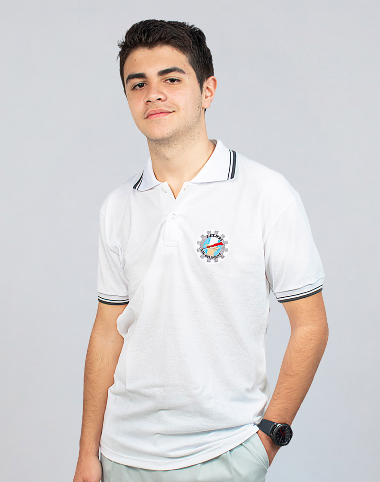 Chomba Manga Corta Colegio Industrial con Bordado Oficial
